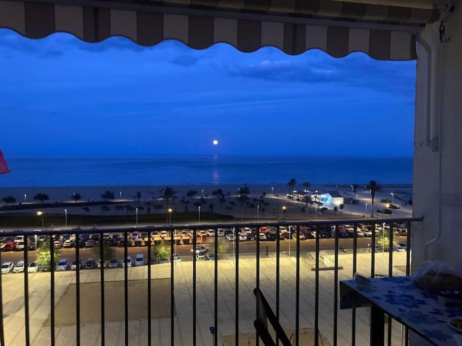 Апартаменти Vistas Frontales Al Mar Емпуріабрава Екстер'єр фото