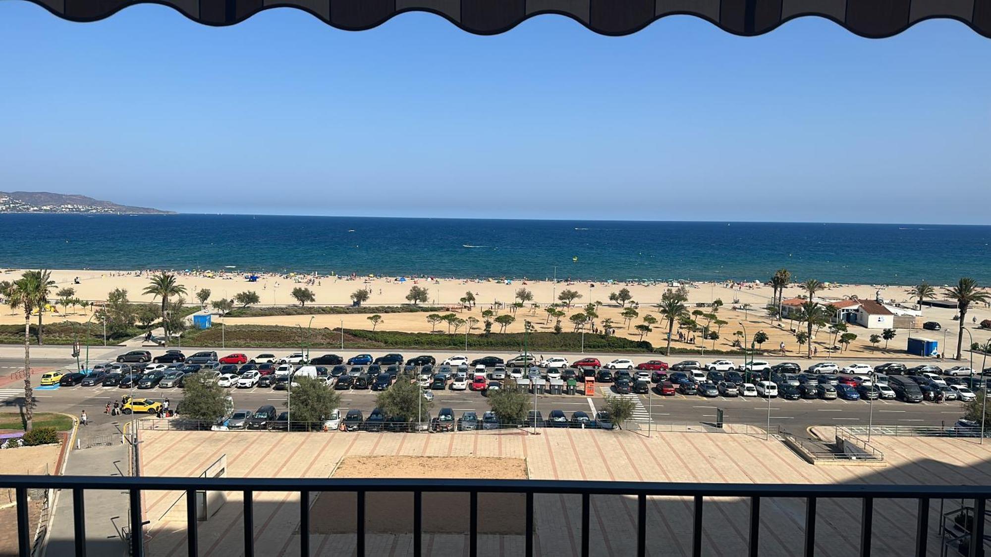 Апартаменти Vistas Frontales Al Mar Емпуріабрава Екстер'єр фото